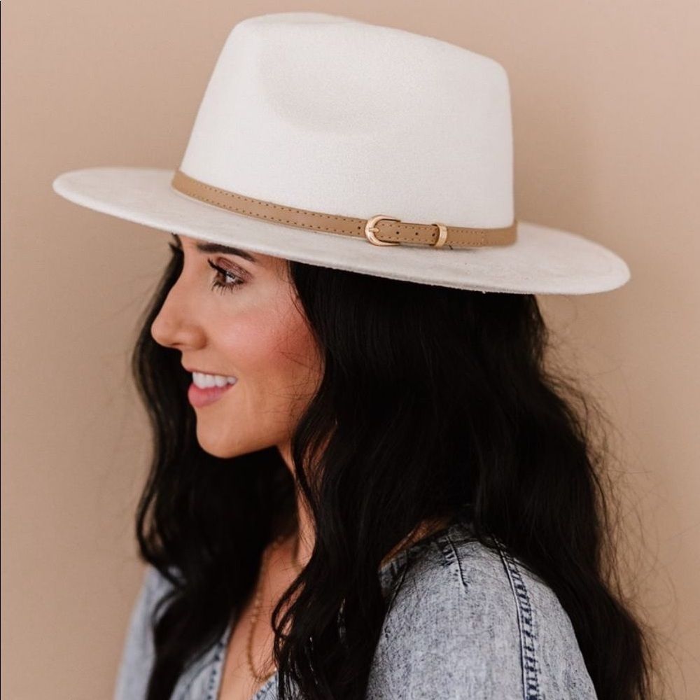 New! 💕 Fame Only You Faux Leather Strap Fedora Beige NWT